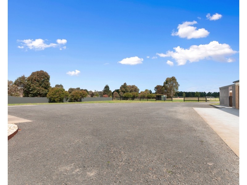 30 Avonlea Estate Road, Stratford VIC 3862