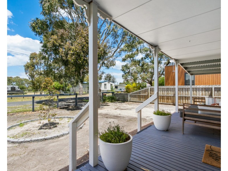 39 Davies Street, Loch Sport VIC 3851