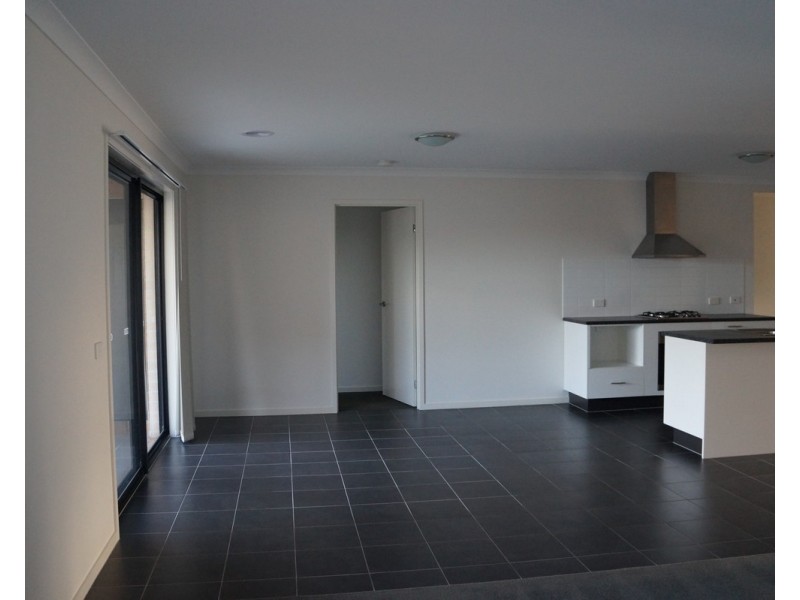 41 Woondella Boulevard, Sale VIC 3850