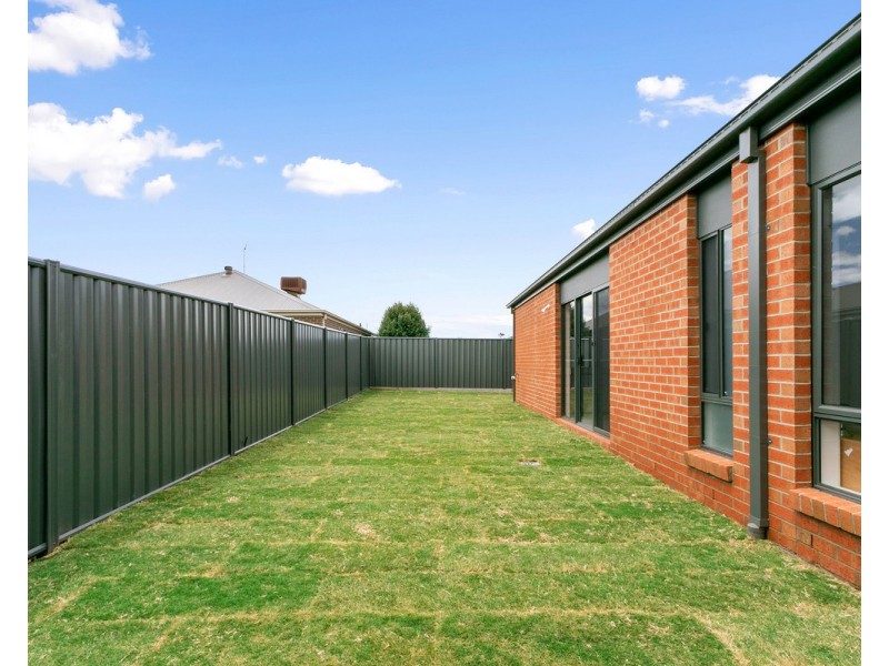 10 Peck Place, Sale VIC 3850