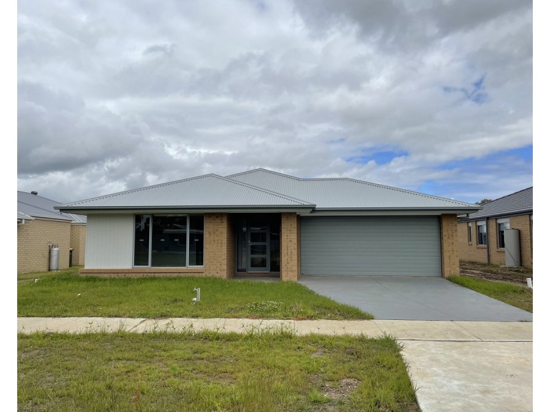 117 Lee Street, Stratford VIC 3862