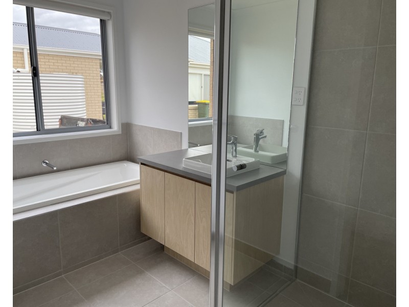 117 Lee Street, Stratford VIC 3862