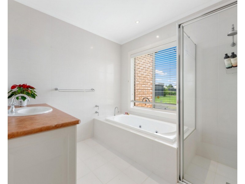 114 Sovereign Drive, Wurruk VIC 3850