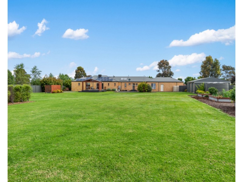 114 Sovereign Drive, Wurruk VIC 3850