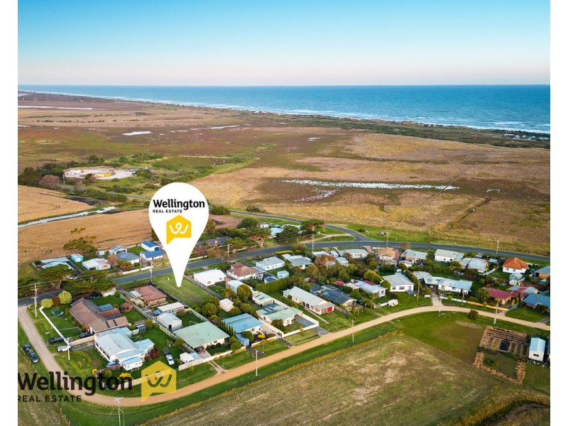 79 Main Road, Seaspray VIC 3851