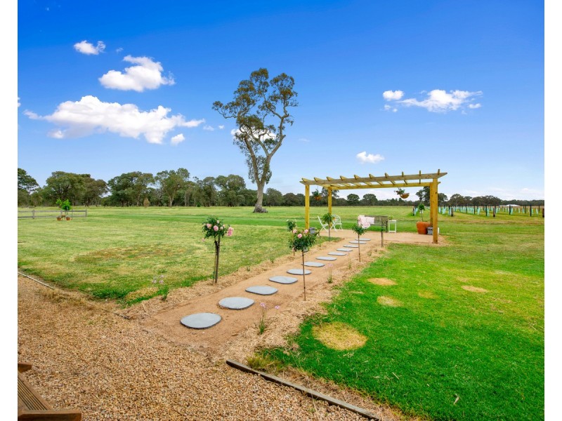 942 Briagolong Road, Briagolong VIC 3860