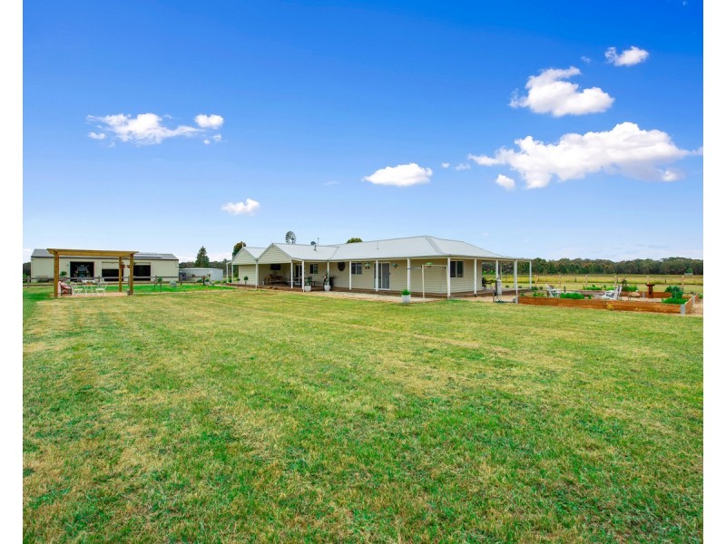 942 Briagolong Road, Briagolong VIC 3860