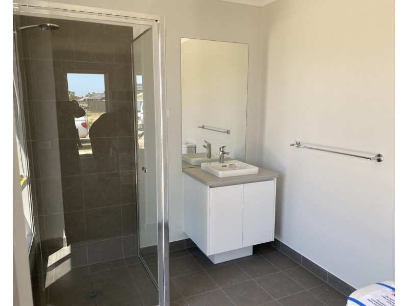 51 Peters Drive, Stratford VIC 3862