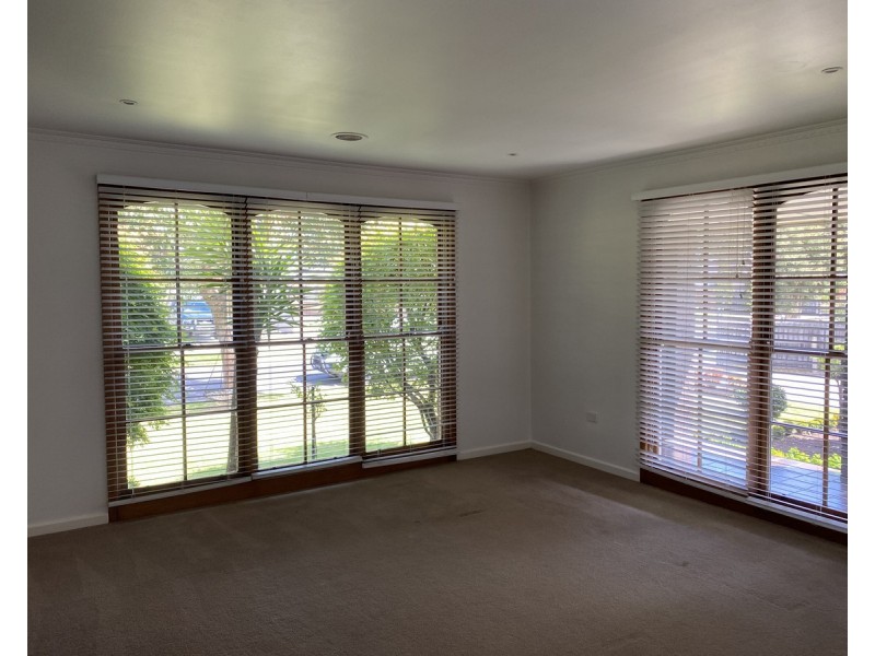 29 Alameda Drive, Sale VIC 3850