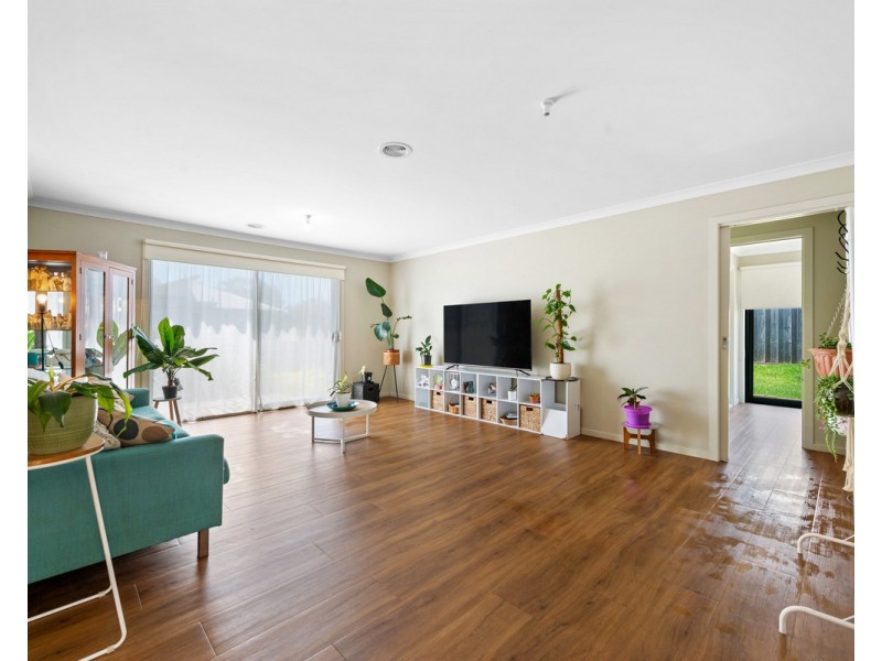 27 Woondella Boulevard, Sale VIC 3850
