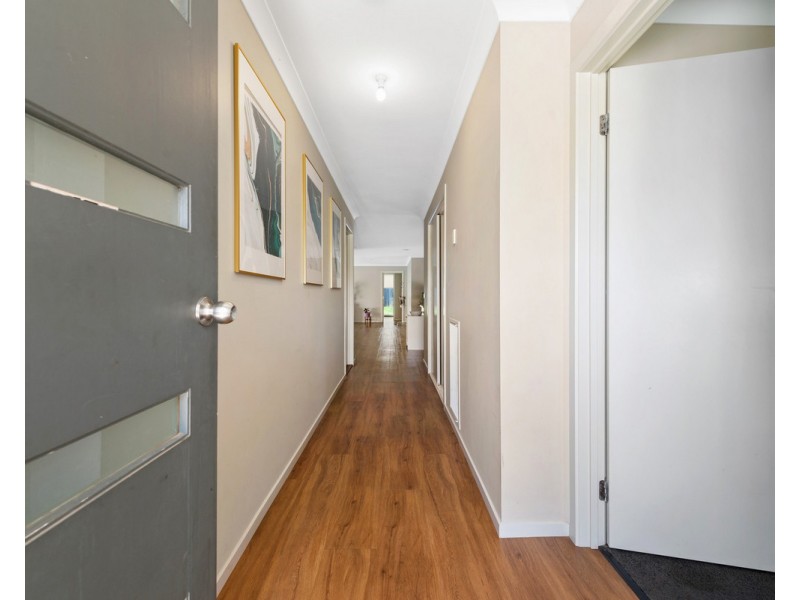 27 Woondella Boulevard, Sale VIC 3850