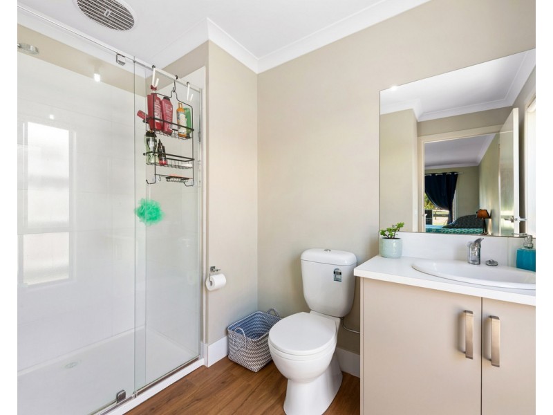 27 Woondella Boulevard, Sale VIC 3850