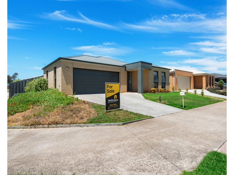 27 Woondella Boulevard, Sale VIC 3850