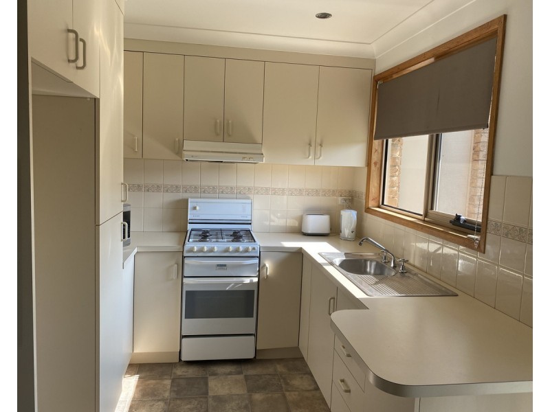 8A Leahe Close, Sale VIC 3850
