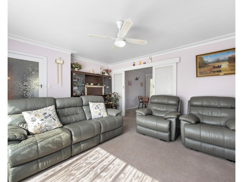 17 Weir Street, Sale VIC 3850