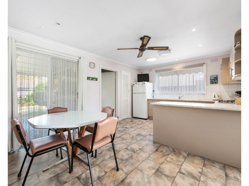 17 Weir Street, Sale VIC 3850