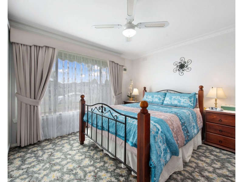 17 Weir Street, Sale VIC 3850