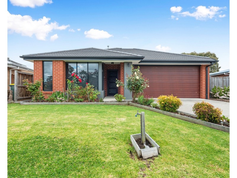 16 Redgum Court, Sale VIC 3850