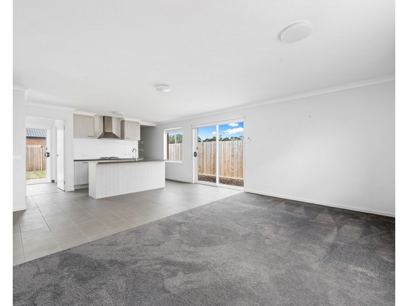 51 Peters Drive, Stratford VIC 3862