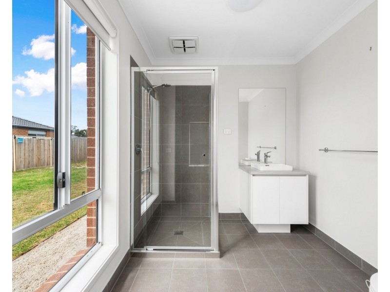 51 Peters Drive, Stratford VIC 3862