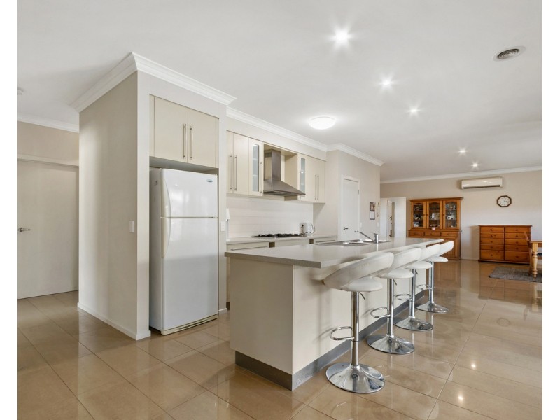 27 Marilyn Way, Sale VIC 3850