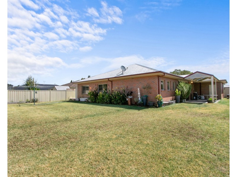 27 Marilyn Way, Sale VIC 3850
