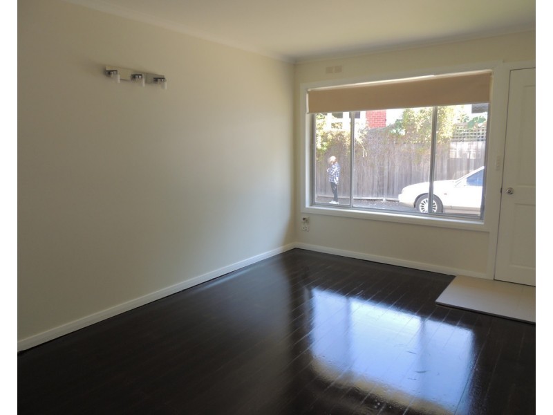 2/5 Foster Street, Sale VIC 3850