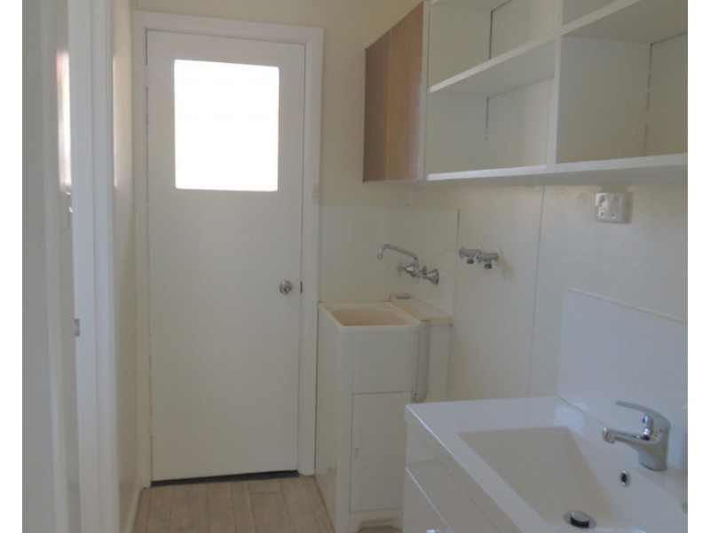 2/5 Foster Street, Sale VIC 3850