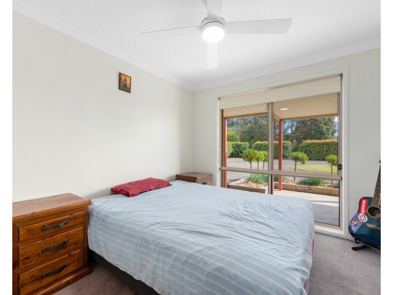 10 Galway Drive, Stratford VIC 3862