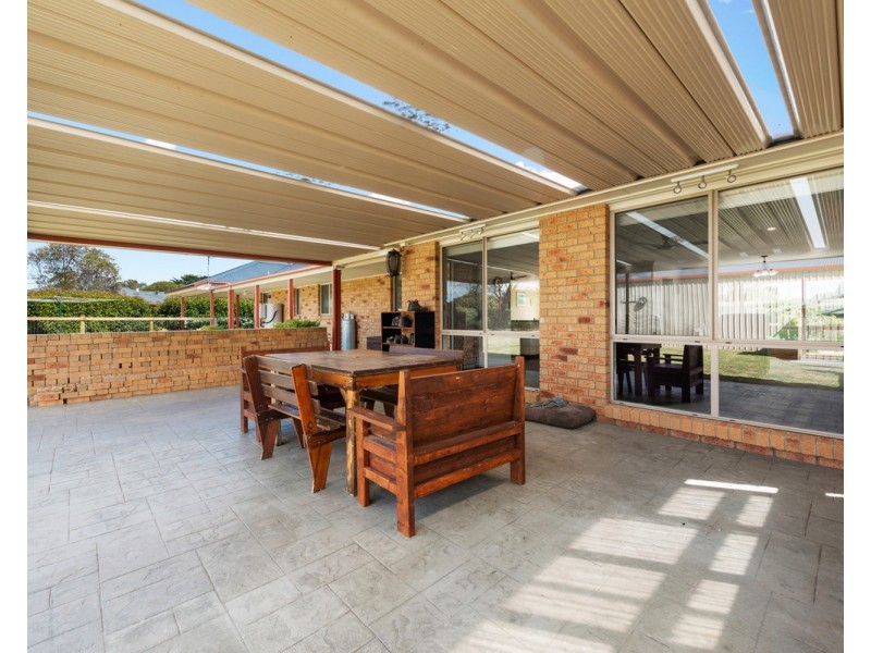 10 Galway Drive, Stratford VIC 3862