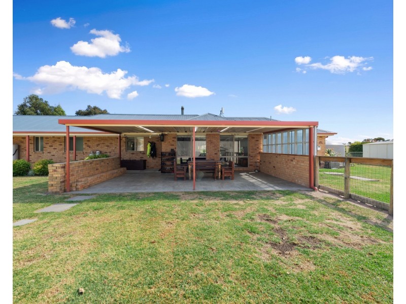 10 Galway Drive, Stratford VIC 3862