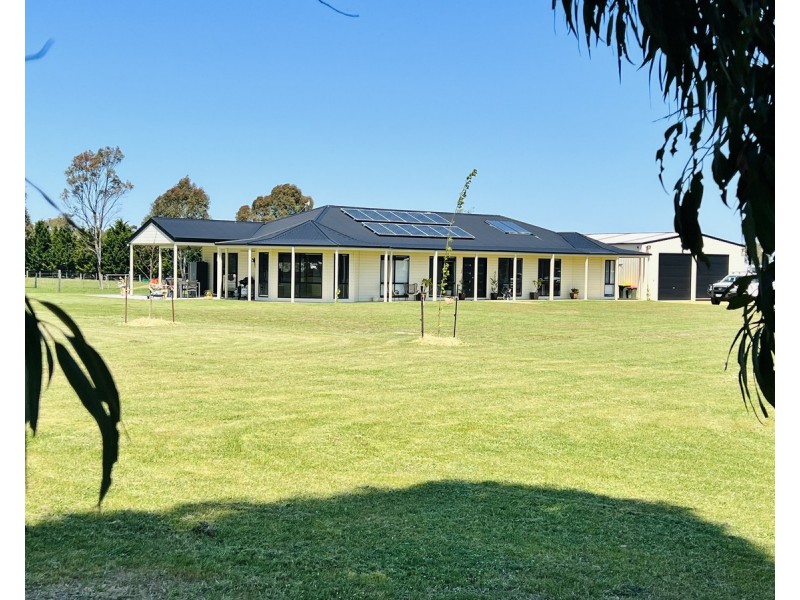 15 Josharc Court, Stratford VIC 3862