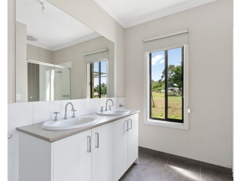 12 Cashmere Close, Wurruk VIC 3850