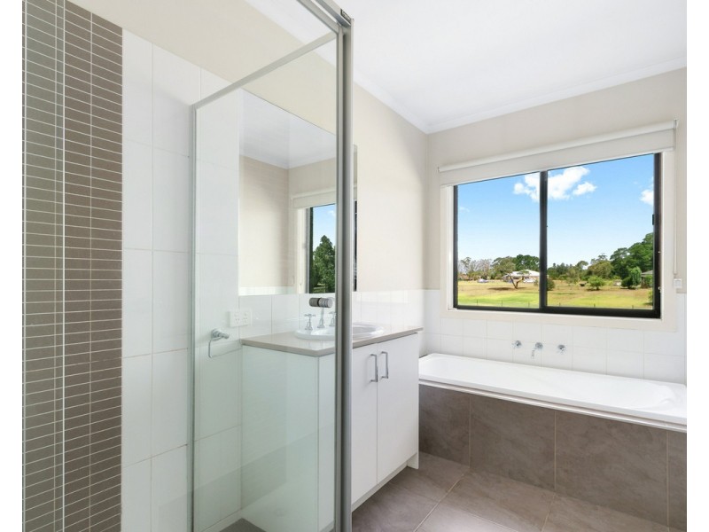 12 Cashmere Close, Wurruk VIC 3850