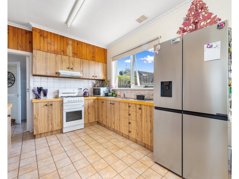 8 Sandra Court, Sale VIC 3850