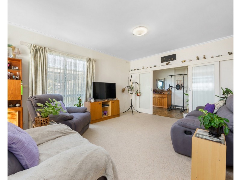 8 Sandra Court, Sale VIC 3850