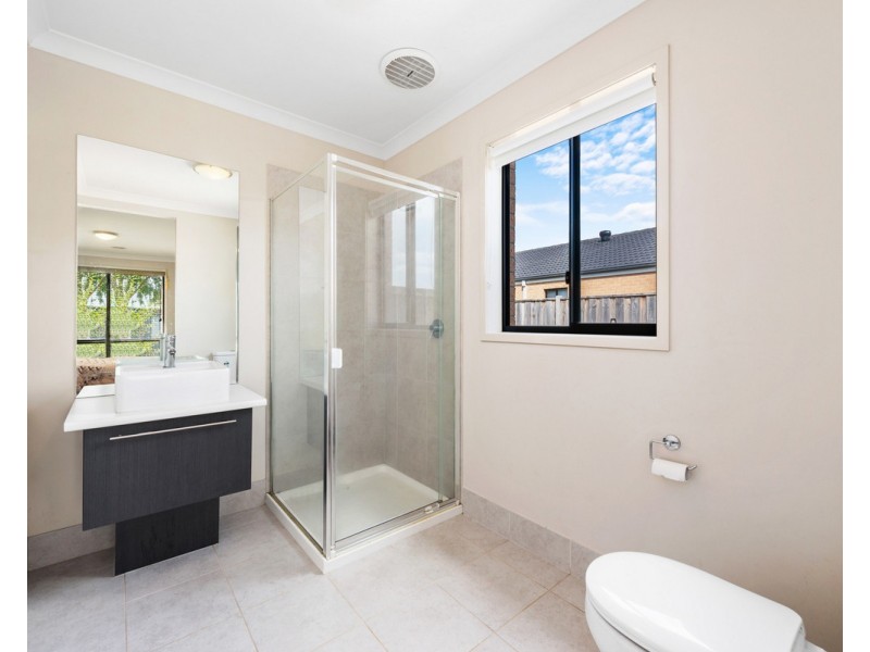 5 Ruthberg Drive, Sale VIC 3850