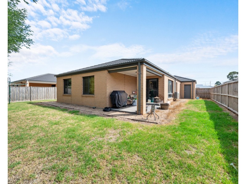 5 Ruthberg Drive, Sale VIC 3850