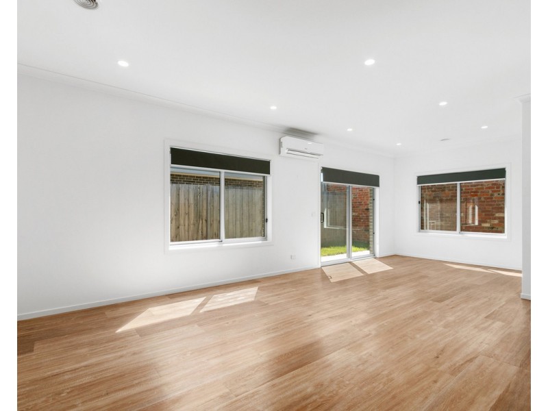 2 Lapwing Lane, Sale VIC 3850