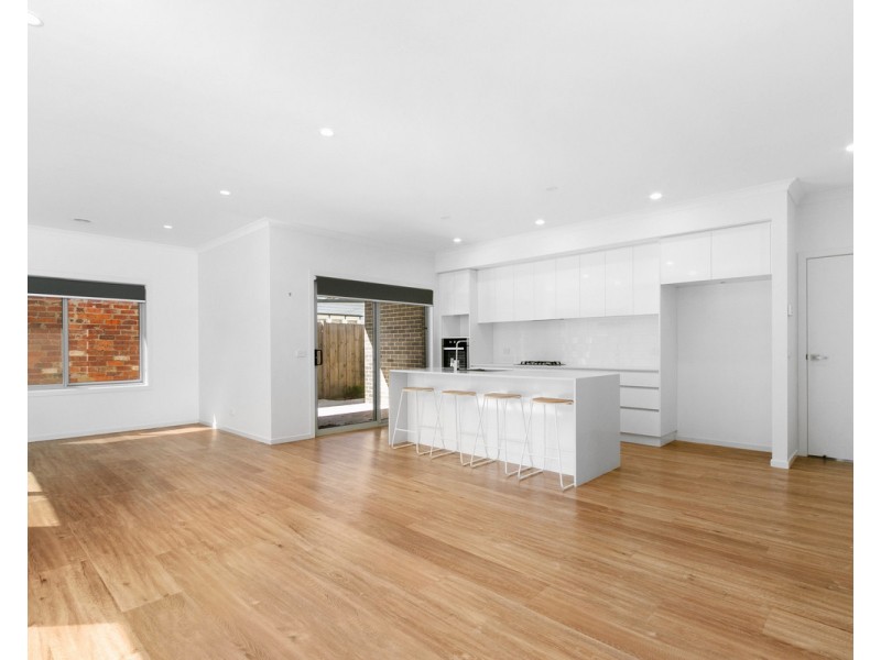 2 Lapwing Lane, Sale VIC 3850