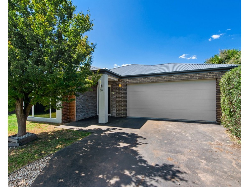 30 Krista Court, Sale VIC 3850