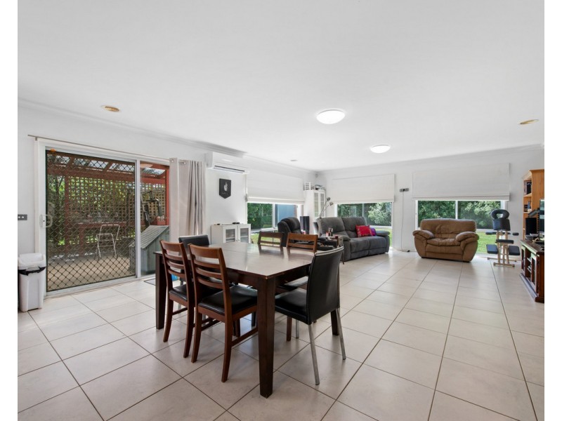 30 Krista Court, Sale VIC 3850