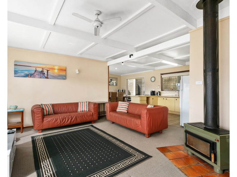 41 Seagull Drive, Loch Sport VIC 3851