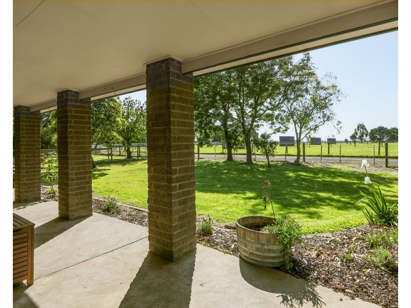 89 Carter Street, Stratford VIC 3862