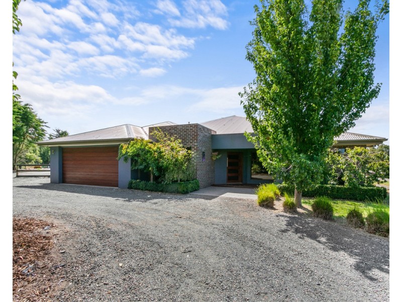 1711 Settlement Road, Pearsondale VIC 3851