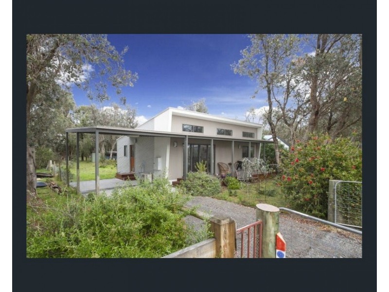 3 Macassar Crescent, The Honeysuckles VIC 3851