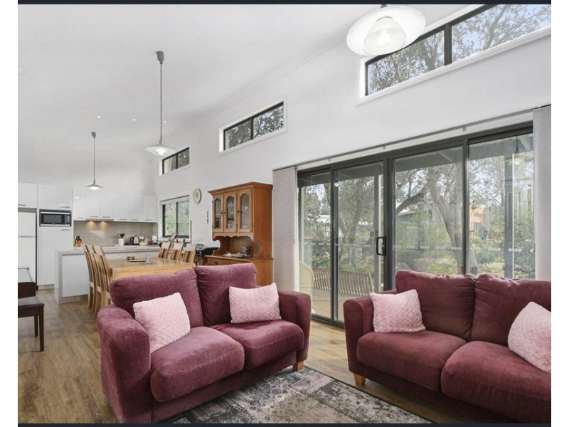 3 Macassar Crescent, The Honeysuckles VIC 3851