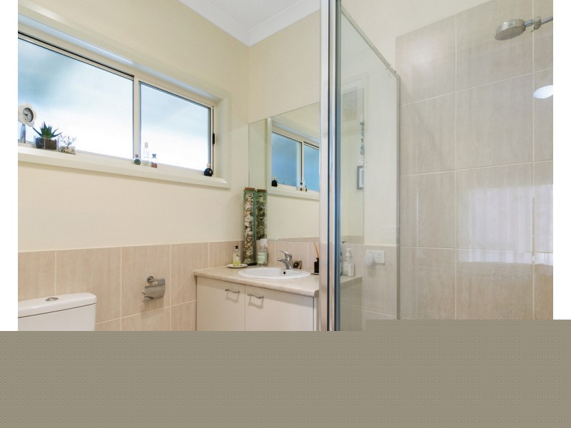 60-62 Sea Breeze Avenue, Golden Beach VIC 3851