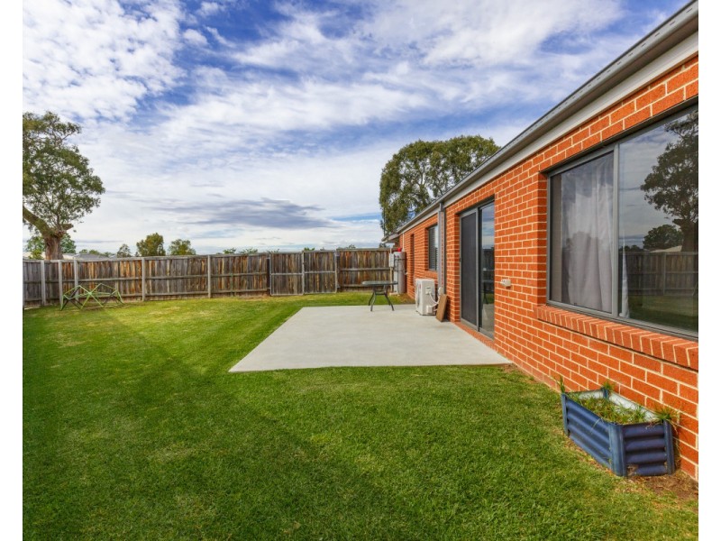 14 Woondella Boulevard, Sale VIC 3850