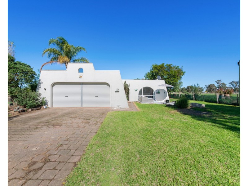 729 Llowalong Road, Llowalong VIC 3862